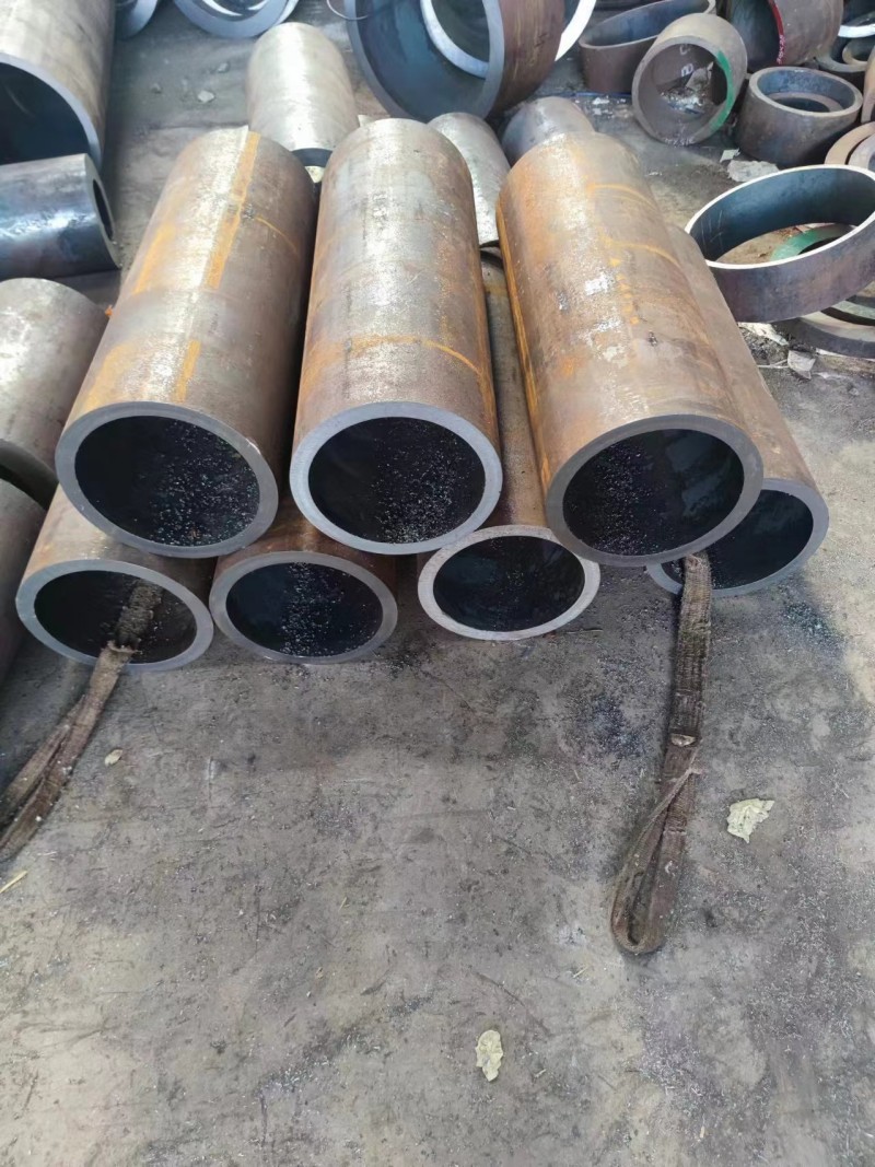金州金州金州12Cr1MovG无缝钢管切割
